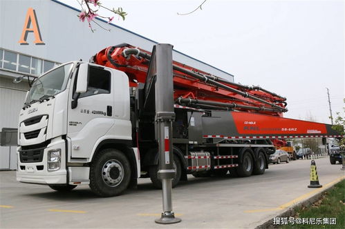 混凝土泵車 現代建筑中的“鋼鐵長臂”與高效輸送系統